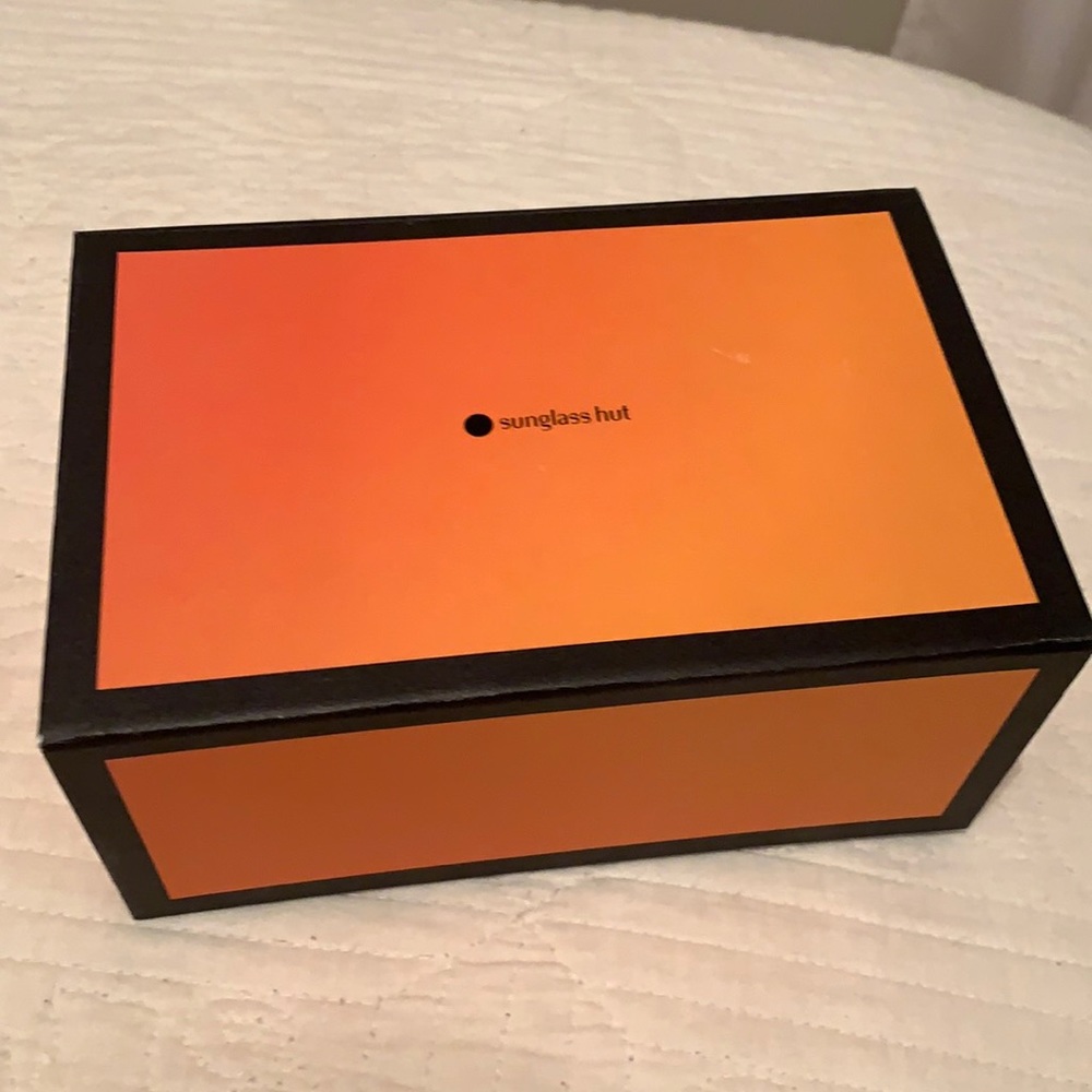 Sunglass Hut Gift Box